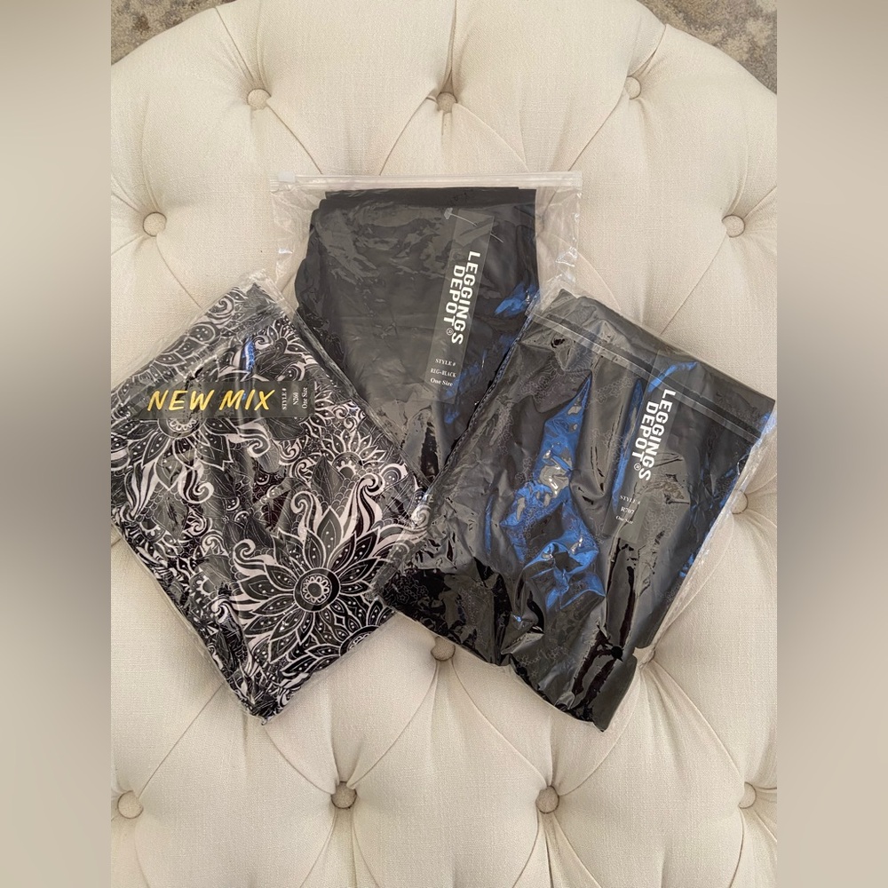 Leggings Depot Three Pairs Black NWT One Size